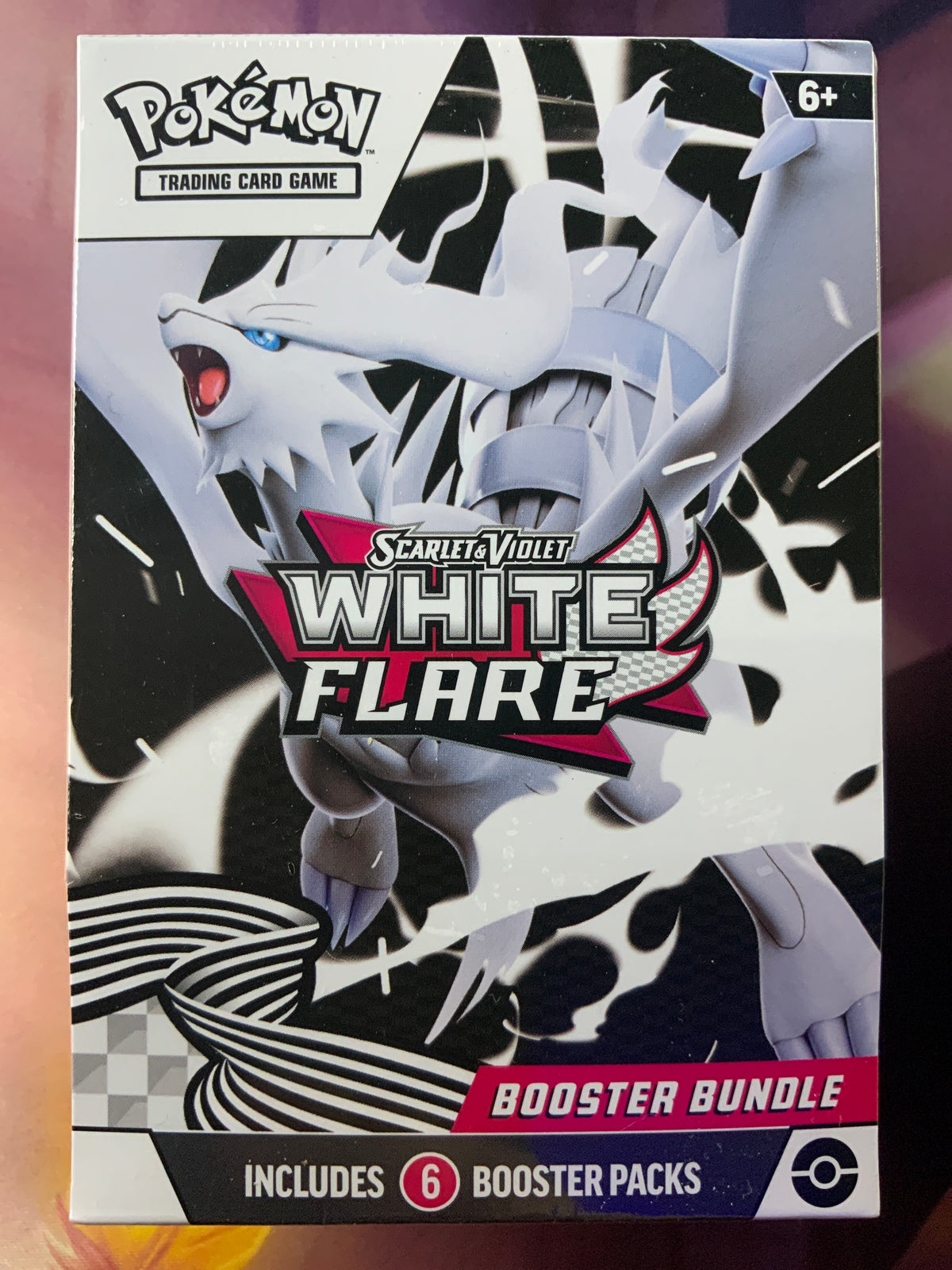Pokémon White Flare Booster Bundle