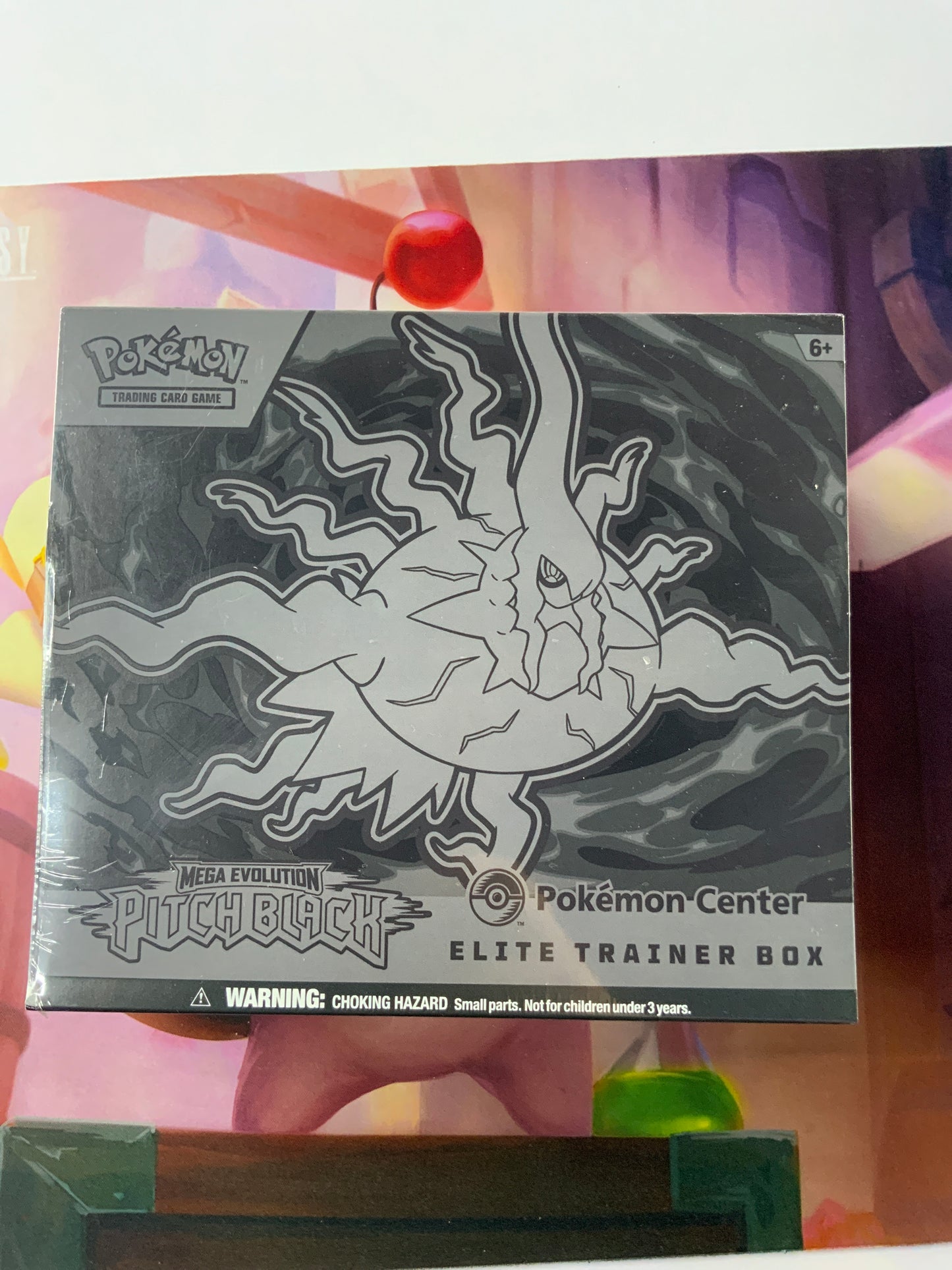 Pitch Black Elite Trainer Box Pokémon Center
